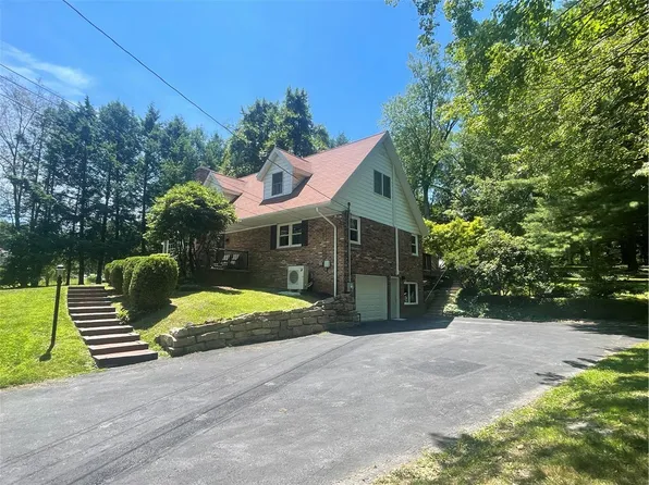 160 Edgemont Rd, Ligonier, PA 15658