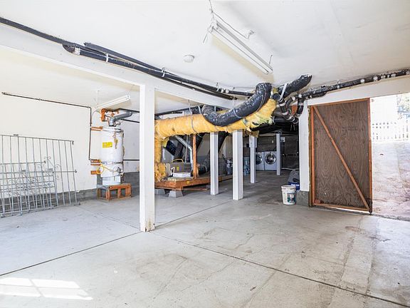 3rd image of 1155 Palou Ave