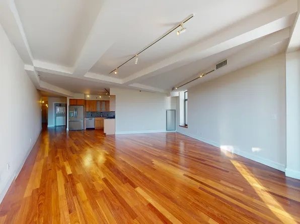 346 Coney Is Avenue image 8 of 25