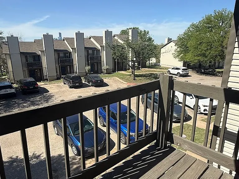 1818 River Crossing Cir #D — Photo 16