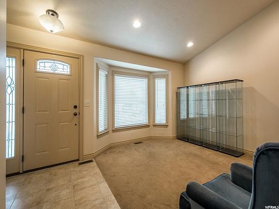 4th image of 1197 W Joyes Ln