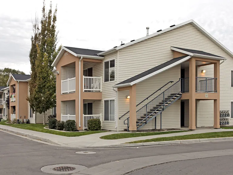 Coppertree Apartments — Photo 2