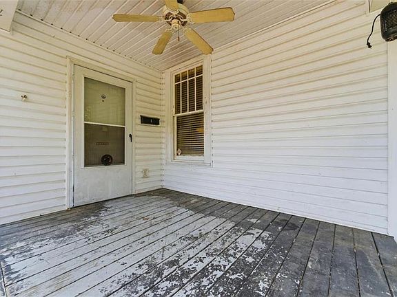 3rd image of 1 Virginia Cir SW