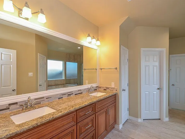 5503 Langhorne Ct — Photo 13