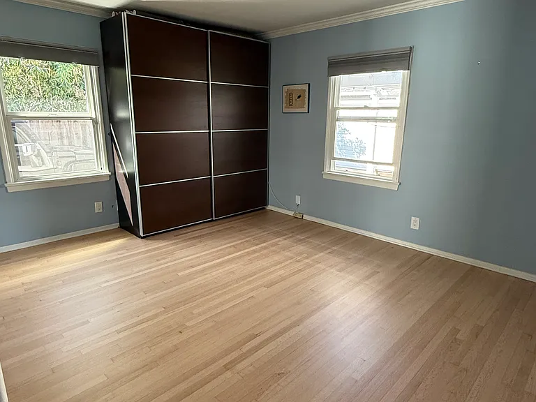 1221 S Curson Ave — Photo 5