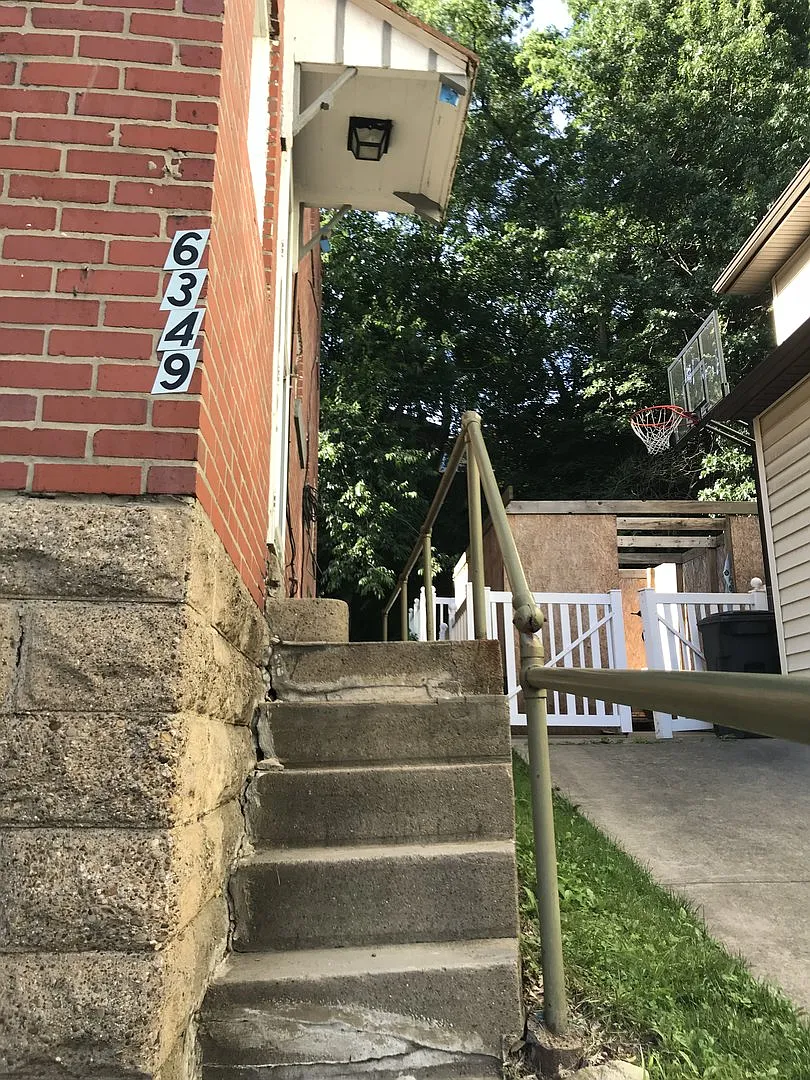 2 bed, 1050 sqft, $1,175 — Photo 2