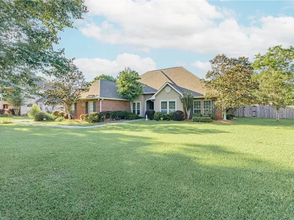 17593 Ridgewood Dr, Hammond, LA 70403