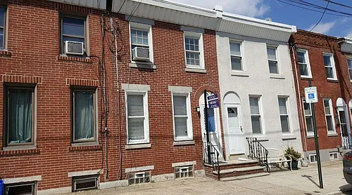 2542 Cedar St Photo 1