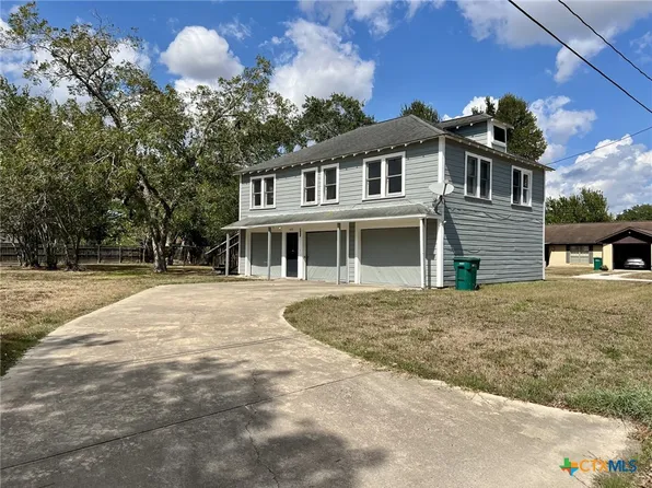 407 S 2nd St, Ganado, TX 77962