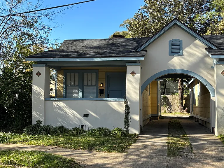 2052 Dauphin St #B — Photo 1