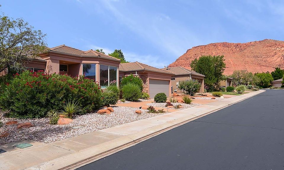 1st image of 140 N Tuacahn Dr #8