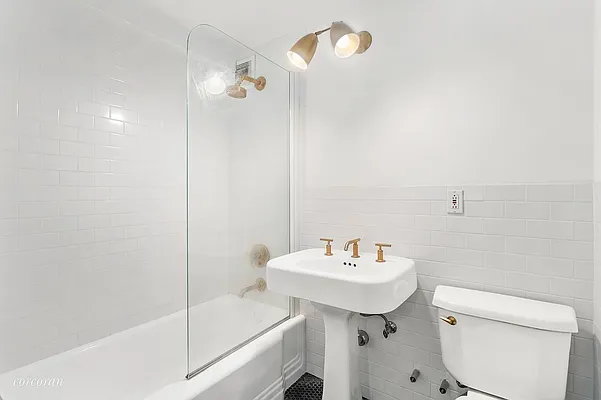 Rented by Corcoran | media 10