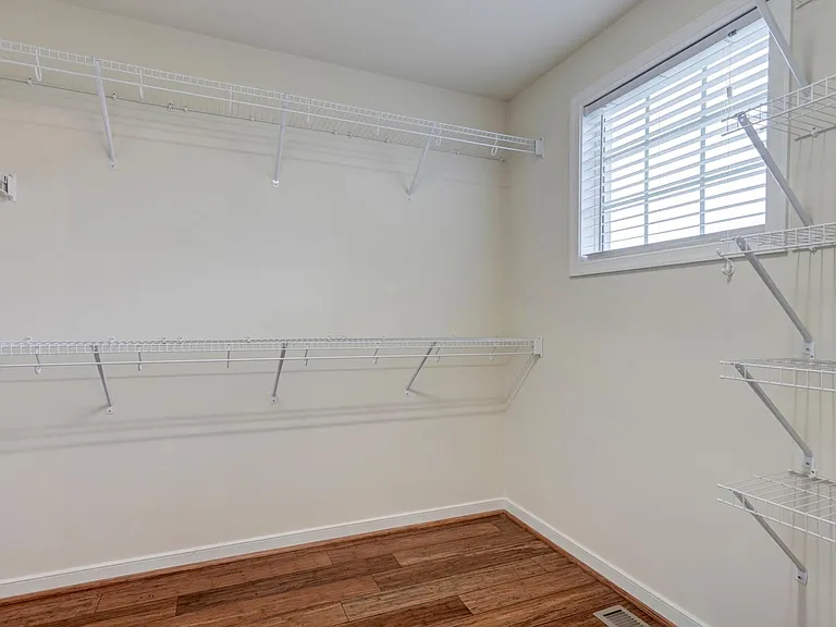 3930 Redbud Rd — Photo 29