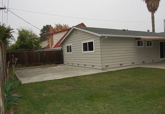 2nd image of 2137 Lakewood Dr