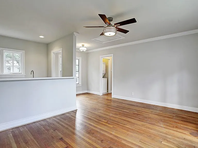 4809 Woodhead St — Photo 2