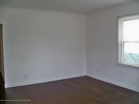 4th image of 921 Westmoreland Ave