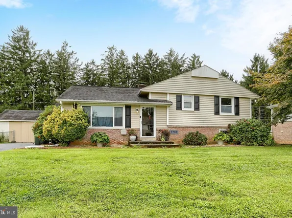 2700 Royal Rd, Lancaster, PA 17603