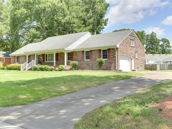 2116 Ames Cir N, Chesapeake, VA 23321