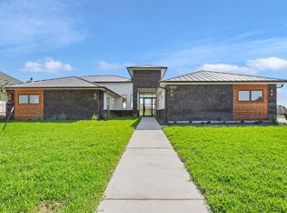 172 Waterview Ln, Robinson, TX 76706