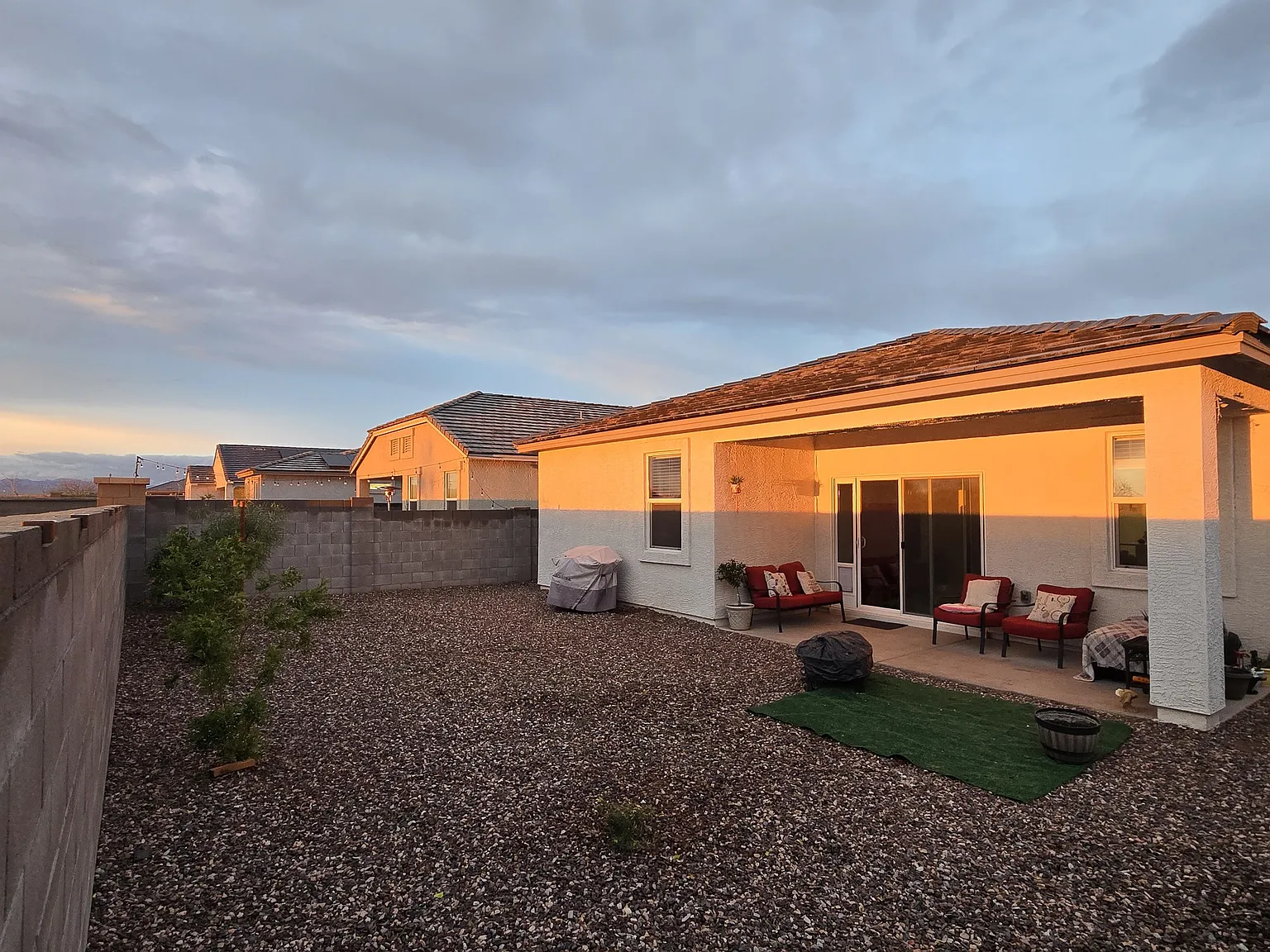 3 bed, 1601 sqft, $2,300 — Photo 3