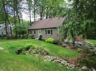 532 Black Brook Rd, Goffstown, NH 03045