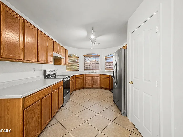 12548 W Roanoke Ave — Photo 9