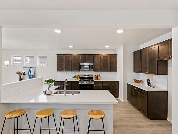 10-2268 W Tieton Ave Spokane, WA99208