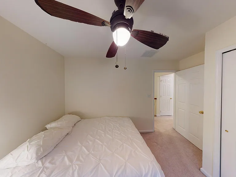 206 Concord Pl — Photo 32