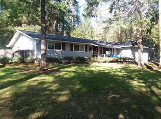 964 E Jones Creek Rd, Grants Pass, OR 97526