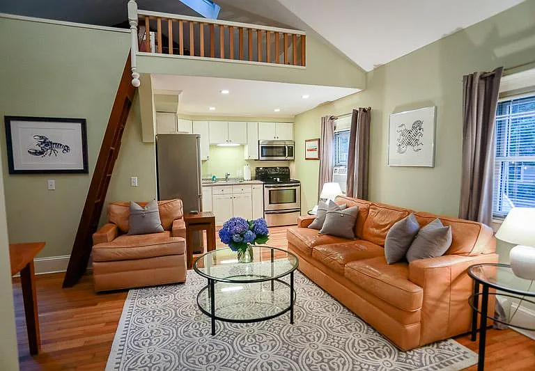 10 Holbrook St #11 — Photo 5