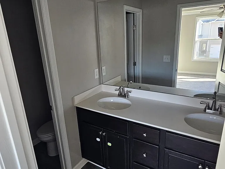 3659 Acorn Dr — Photo 2