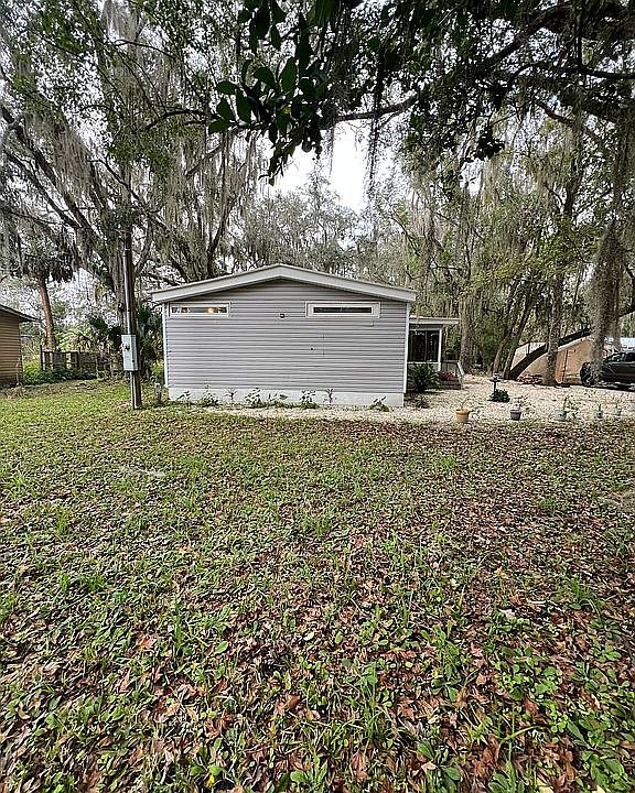 1st image of 208 W Holtz St
