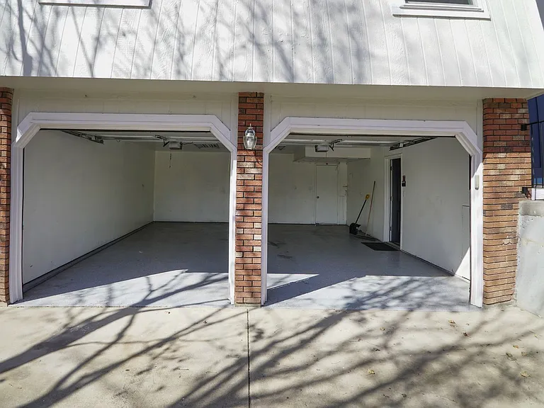 1630 Hastings Dr — Photo 23
