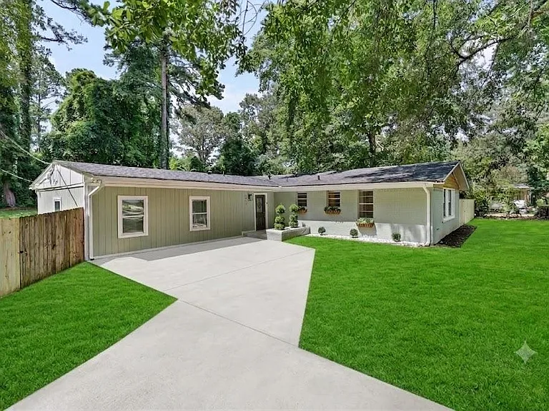 3605 Forest Trl — Photo 2