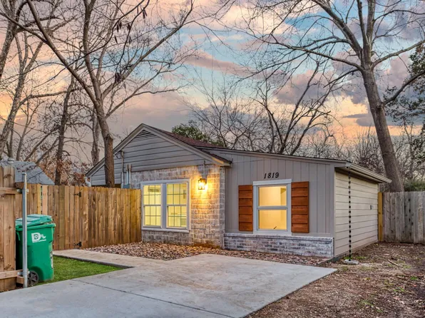 1819 Scripture St, Denton, TX 76201