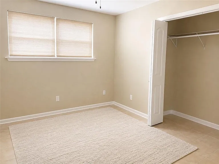 7533 Ligustrum Dr — Photo 5