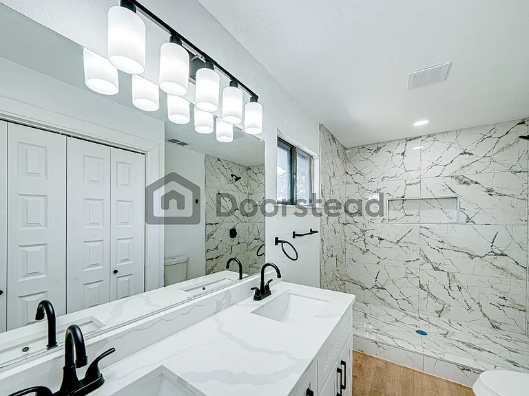 5204 Blue Valley Ct — Photo 16