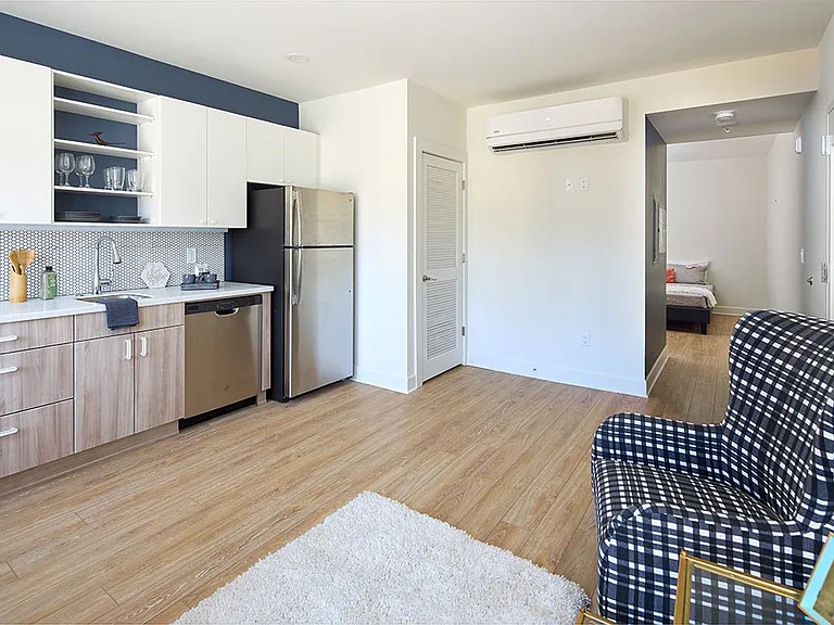1760 Jackson St — Photo 21