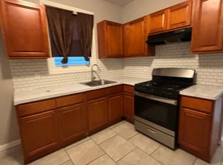 363 S 19th St FLOOR 2, Newark, NJ 07103