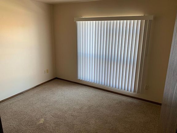 4th image of 3119 W Cochise Dr Unit 219