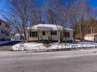 18 Storey St, Westford, MA 01886