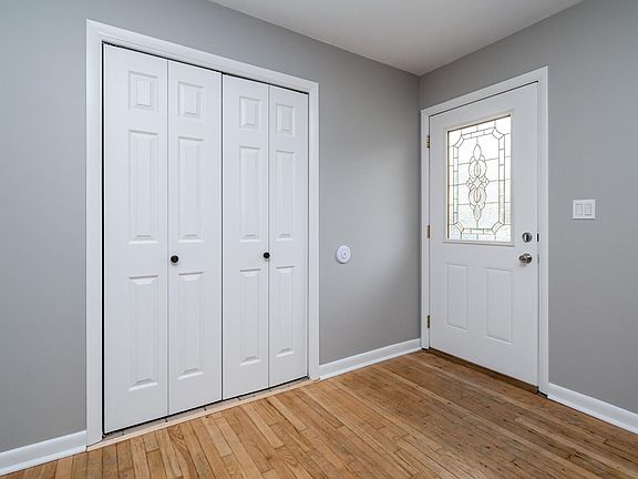 3rd image of 109 Austin Dr