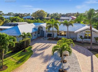 1058 SW Hidden River Ave, Palm City, FL 34990