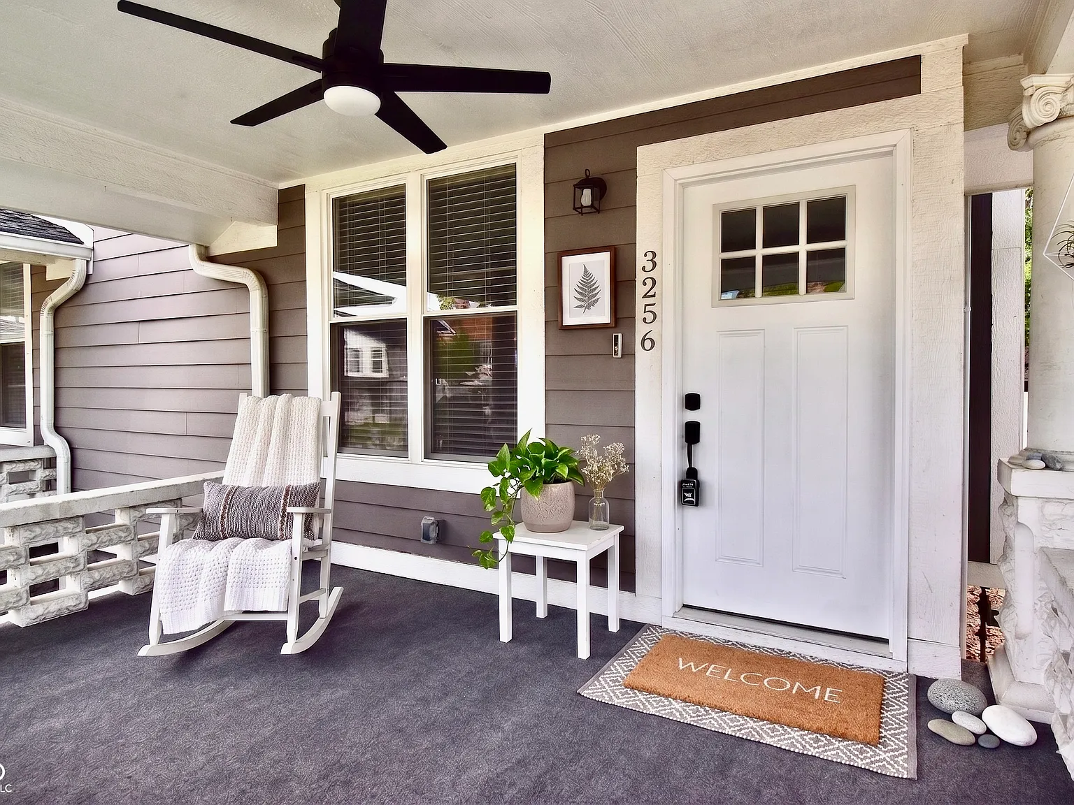 3 bed, 2.5 bath, 2177 sqft, $2,300 — Photo 2