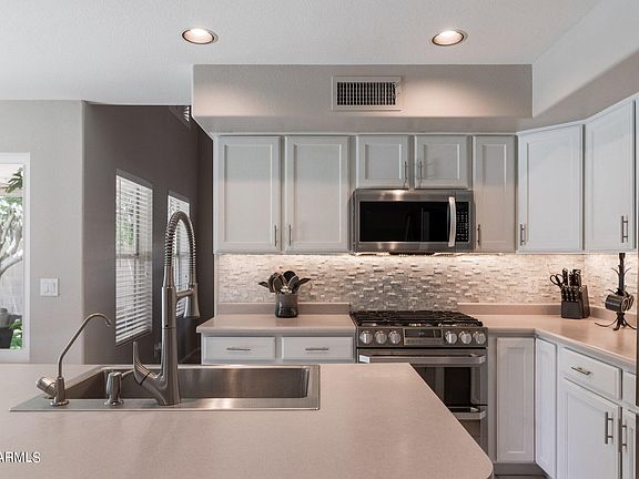 4th image of 9765 W TONOPAH Drive