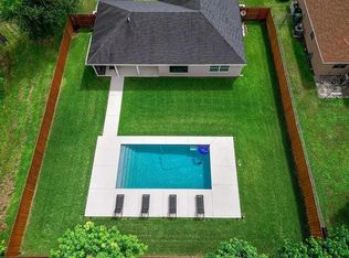 1302 SE Belcrest Street, Port Saint Lucie, FL 34952