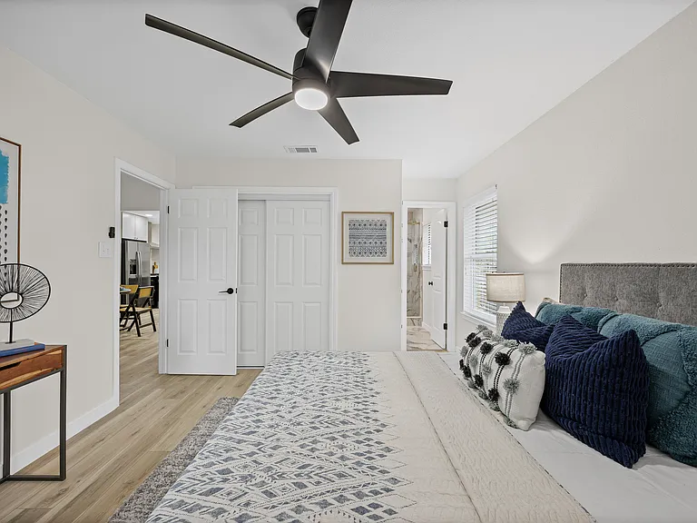 16043 Stoneham Cir — Photo 12
