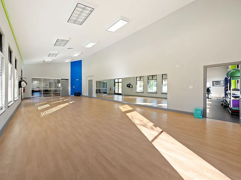 1404 San Antonio Blvd — Photo 20