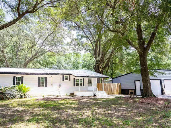 6622 Hinote St, Milton, FL 32570