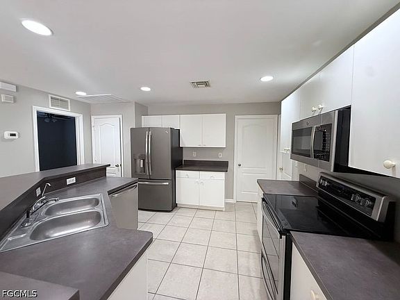 5th image of 754 Goldrock Rd